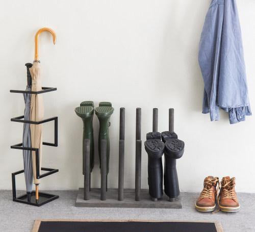 Distressed Gray Wood 6-Pair Boot Storage Rack